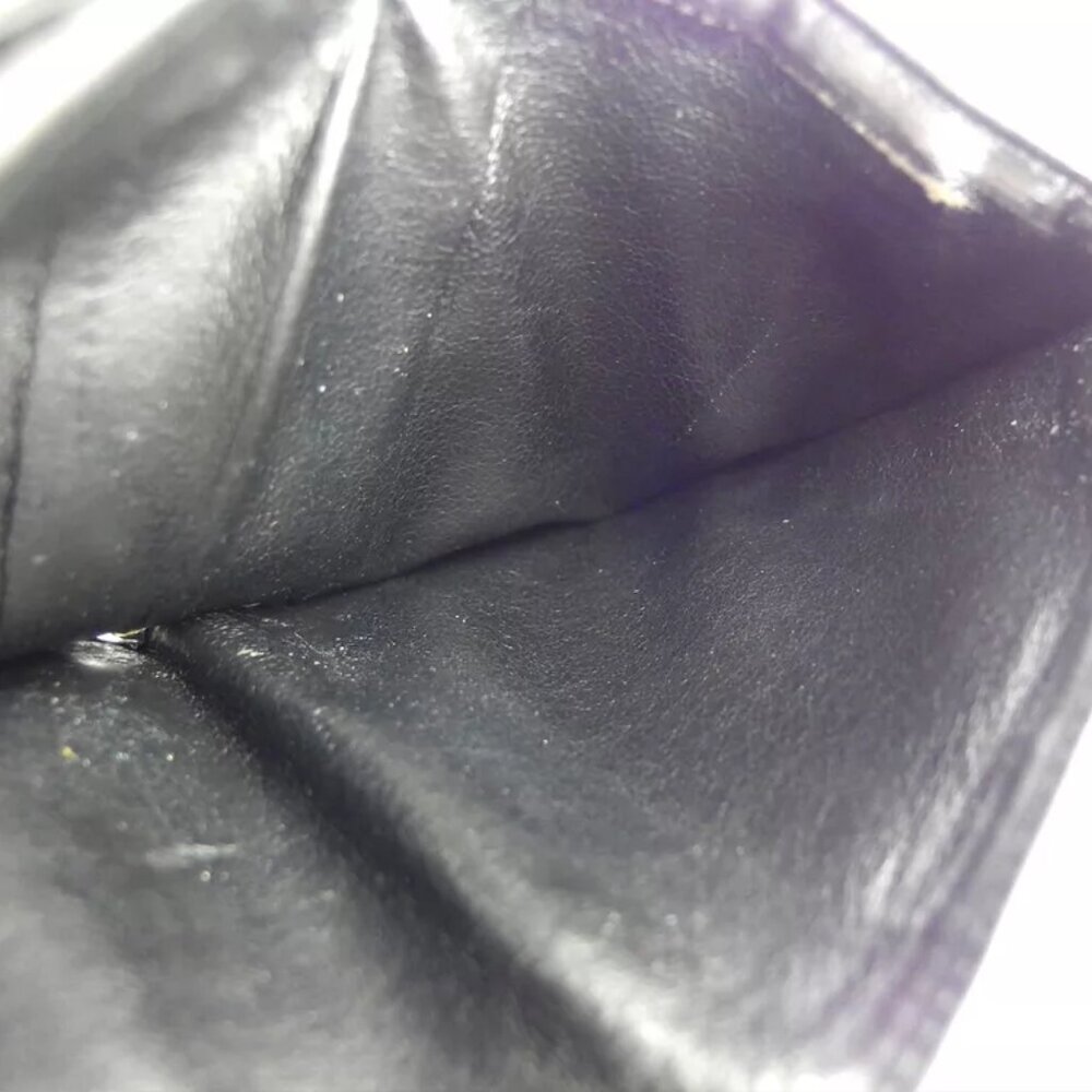 Authenticity Guaranteed Gucci Two-Fold Wallet Log… - image 6